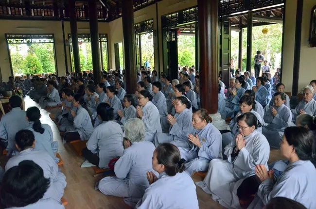Đến đầu giờ chiều, Sư phụ thuyết giảng về đề tài: "Giá trị của Đạo tình"