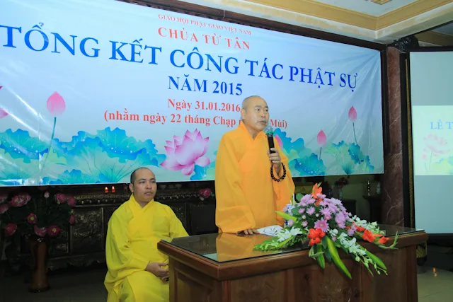 Hòa thượng trụ trì phát biểu khai mạc