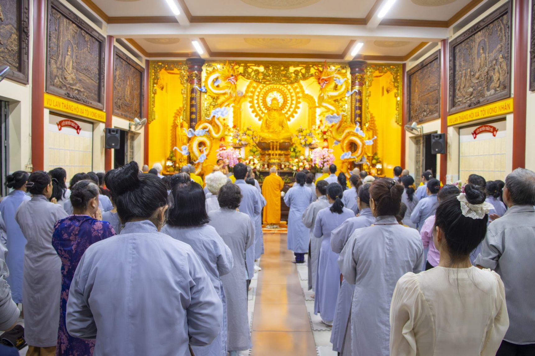 LẮNG ĐỌNG MÙA VU LAN – HOA HỒNG CÀI ÁO, TÌNH CHA NGHĨA MẸ (4)