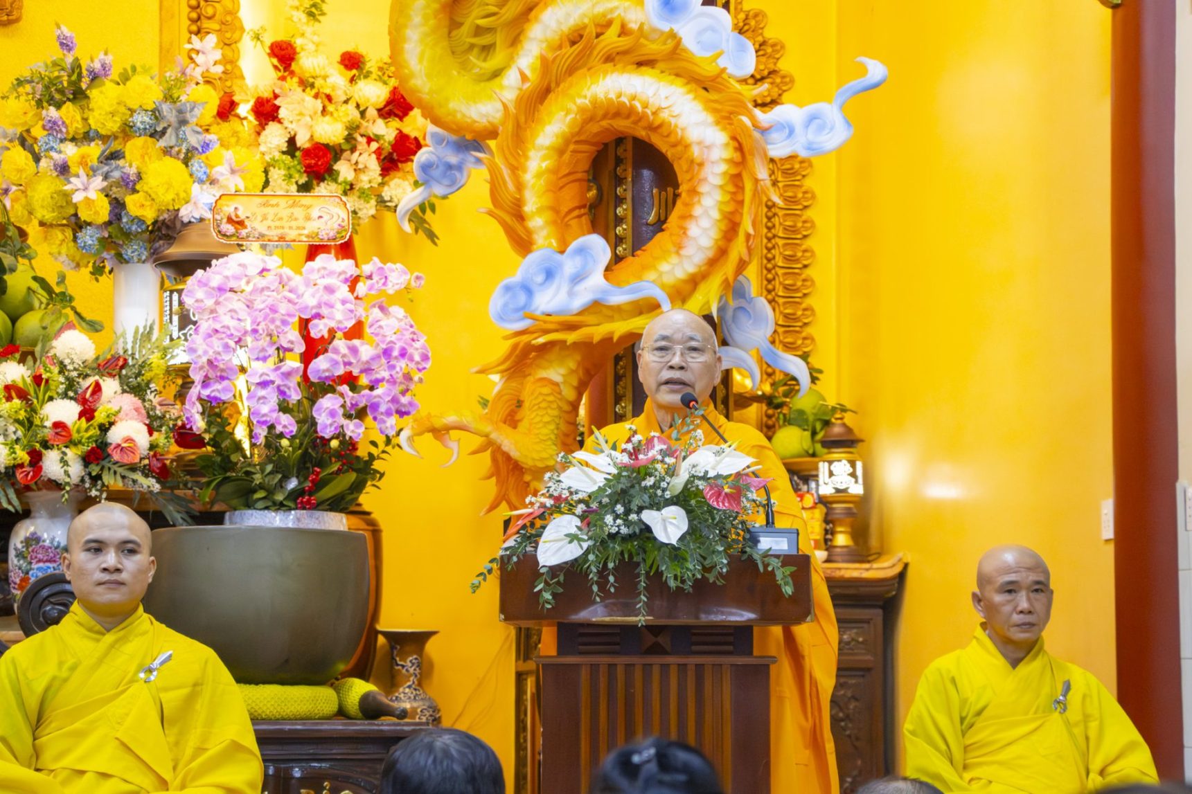 LẮNG ĐỌNG MÙA VU LAN – HOA HỒNG CÀI ÁO, TÌNH CHA NGHĨA MẸ (6)
