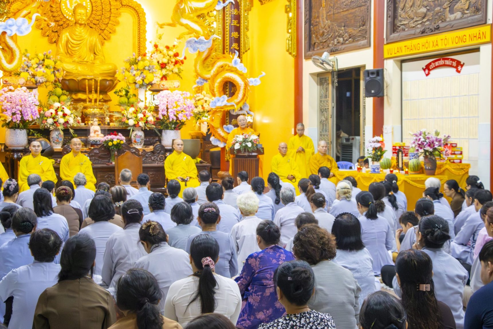 LẮNG ĐỌNG MÙA VU LAN – HOA HỒNG CÀI ÁO, TÌNH CHA NGHĨA MẸ (8)