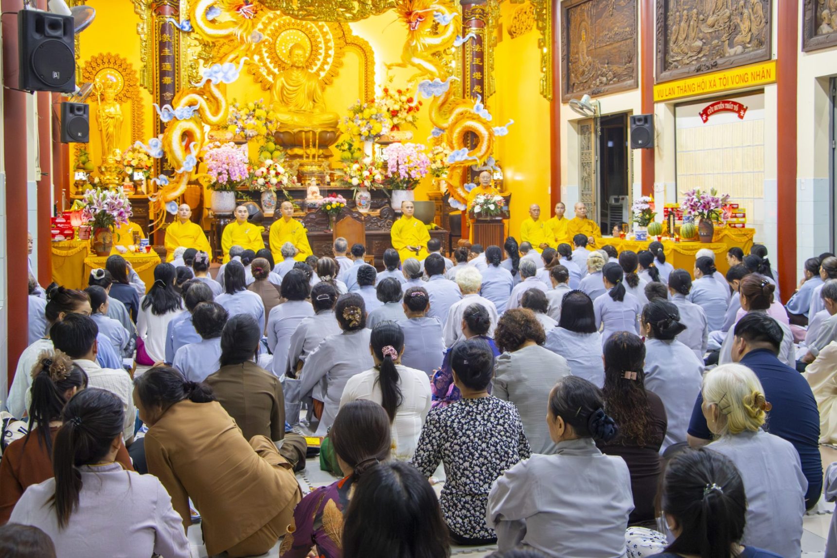 LẮNG ĐỌNG MÙA VU LAN – HOA HỒNG CÀI ÁO, TÌNH CHA NGHĨA MẸ (13)