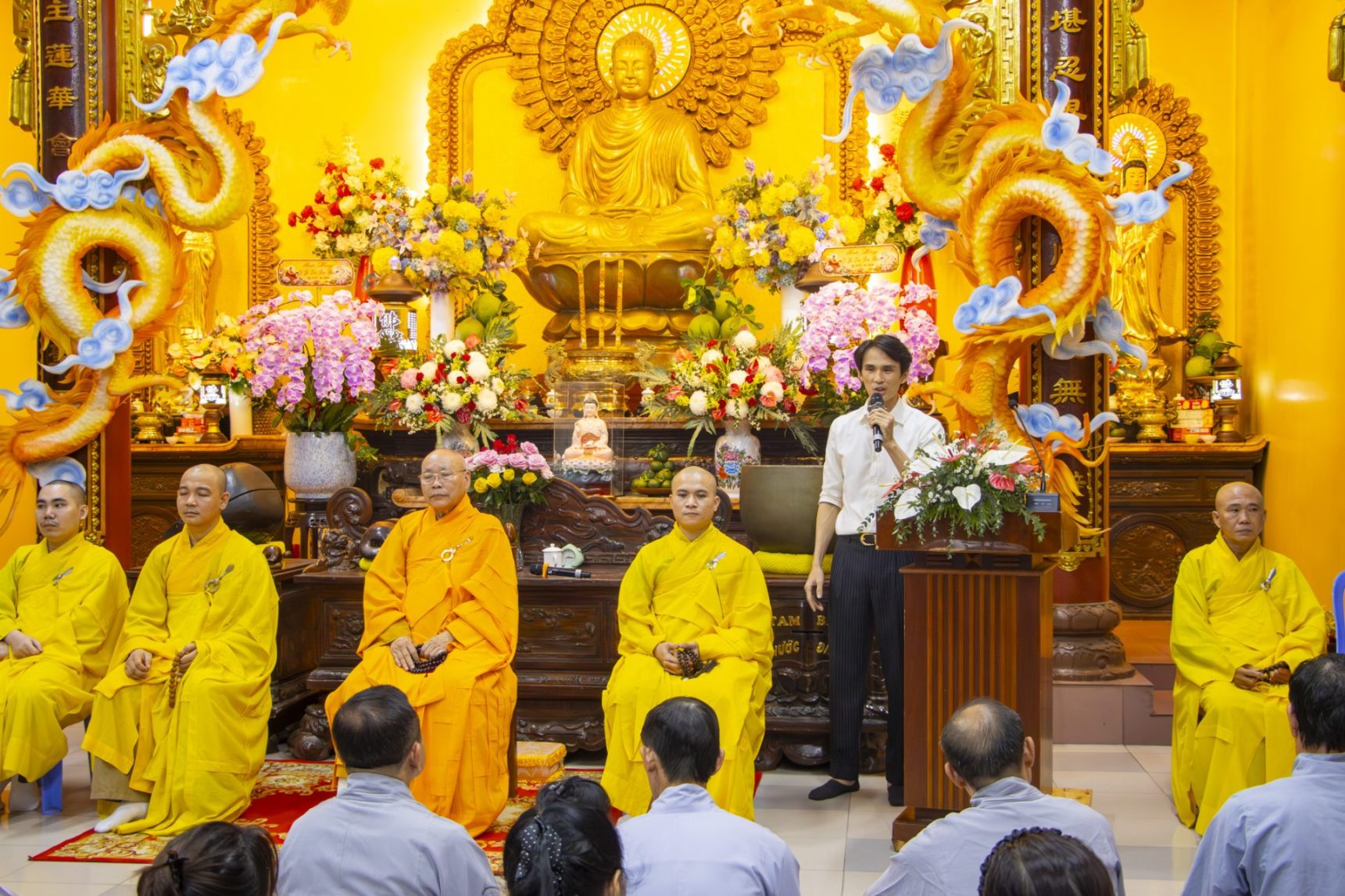 LẮNG ĐỌNG MÙA VU LAN – HOA HỒNG CÀI ÁO, TÌNH CHA NGHĨA MẸ (17)