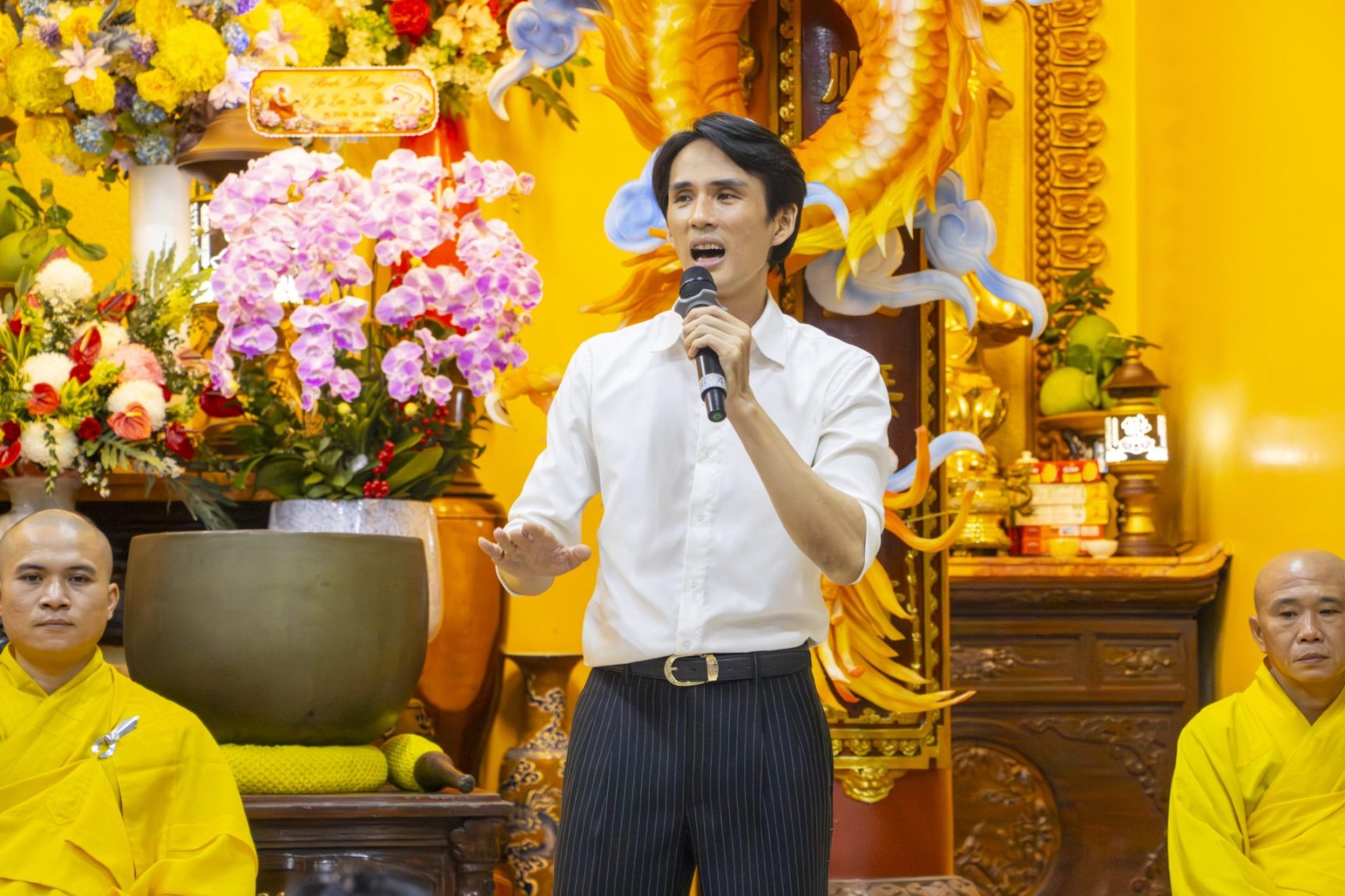 LẮNG ĐỌNG MÙA VU LAN – HOA HỒNG CÀI ÁO, TÌNH CHA NGHĨA MẸ (18)