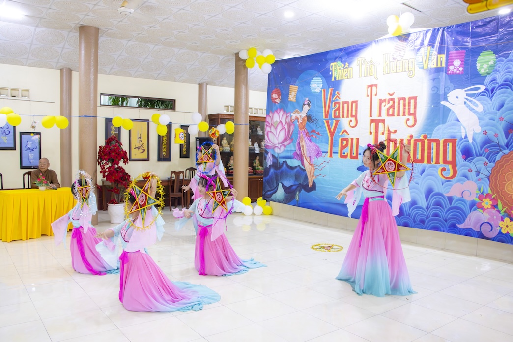TẾT TRUNG THU 2026: “VUI HỘI TRĂNG RẰM” TẠI THIỀN THẤT HƯƠNG VÂN (58)