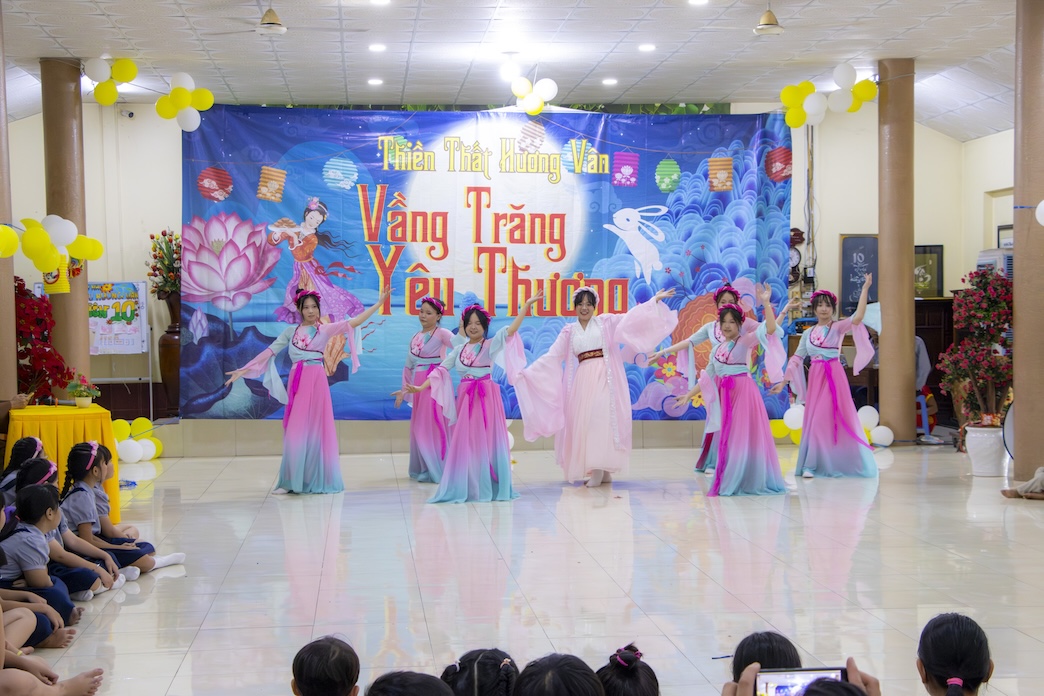 TẾT TRUNG THU 2026: “VUI HỘI TRĂNG RẰM” TẠI THIỀN THẤT HƯƠNG VÂN (53)