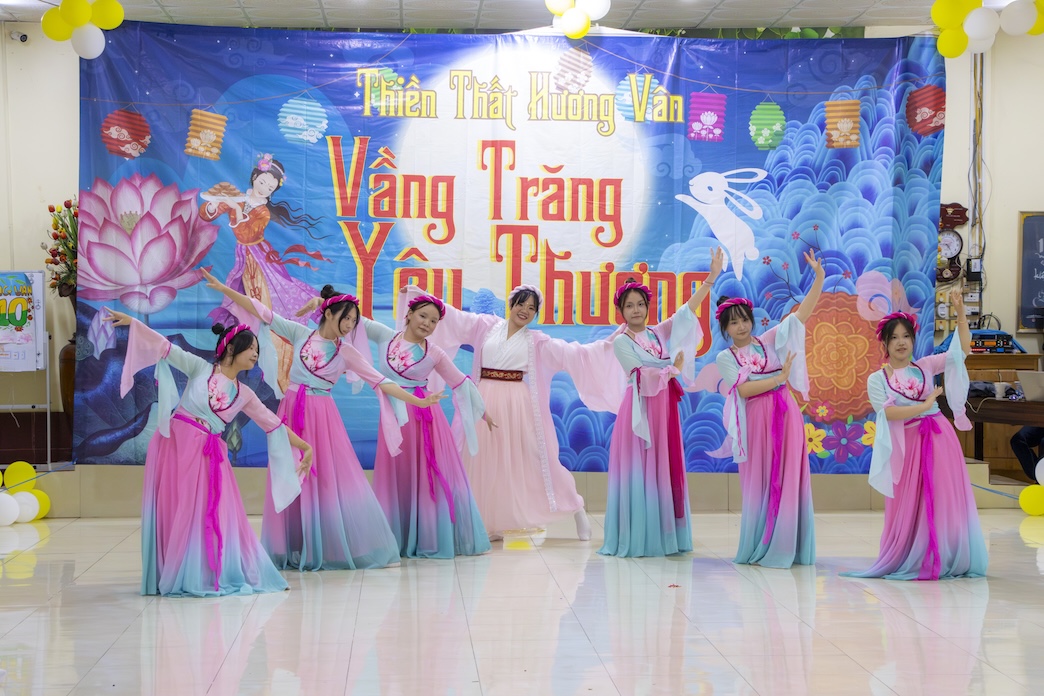 TẾT TRUNG THU 2026: “VUI HỘI TRĂNG RẰM” TẠI THIỀN THẤT HƯƠNG VÂN (52)
