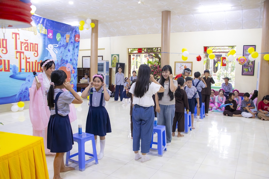 TẾT TRUNG THU 2026: “VUI HỘI TRĂNG RẰM” TẠI THIỀN THẤT HƯƠNG VÂN (35)