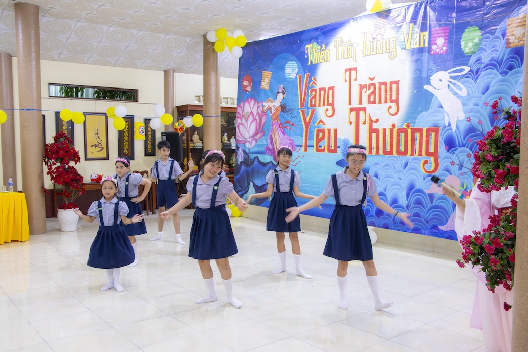 TẾT TRUNG THU 2026: “VUI HỘI TRĂNG RẰM” TẠI THIỀN THẤT HƯƠNG VÂN (33)