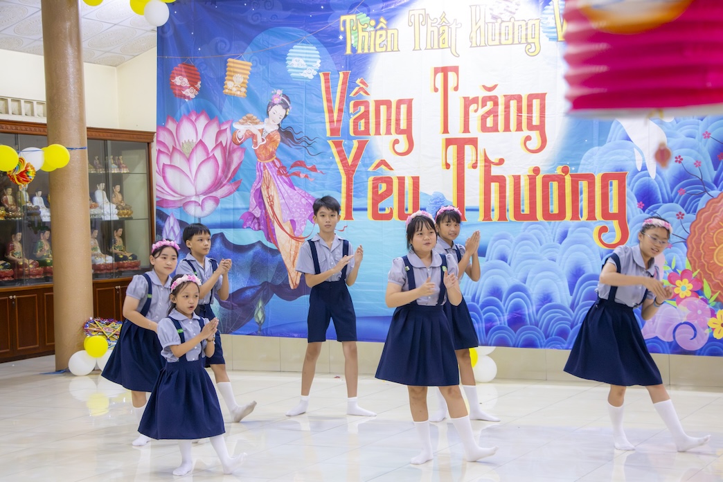 TẾT TRUNG THU 2026: “VUI HỘI TRĂNG RẰM” TẠI THIỀN THẤT HƯƠNG VÂN (31)