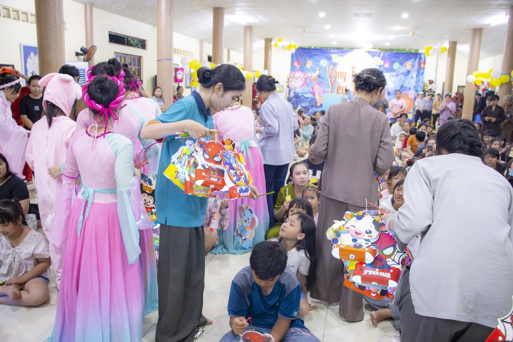 TẾT TRUNG THU 2026: “VUI HỘI TRĂNG RẰM” TẠI THIỀN THẤT HƯƠNG VÂN (12)