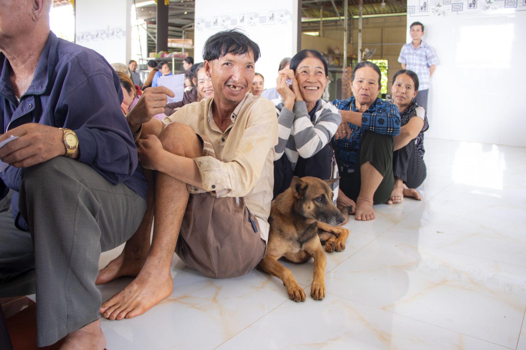 ĐOÀN TỪ THIỆN CHÙA TỪ TÂN TẶNG QUÀ CHO ĐỒNG BÀO NGHÈO XÃ ĐẮK’ RU, ĐẮK NÔNG NGÀY 07/10/2026 (24)